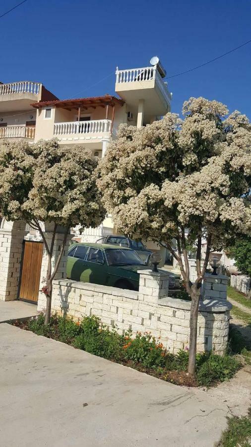 Apartments Luis Ksamil Exterior photo